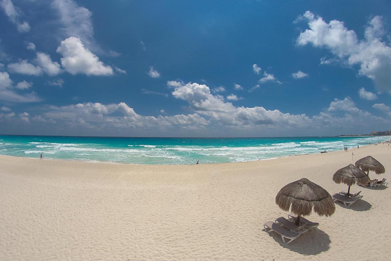 Brisas Beach & Ocean Front Vacation Apartments Cancun Zona Hotelera Extérieur photo